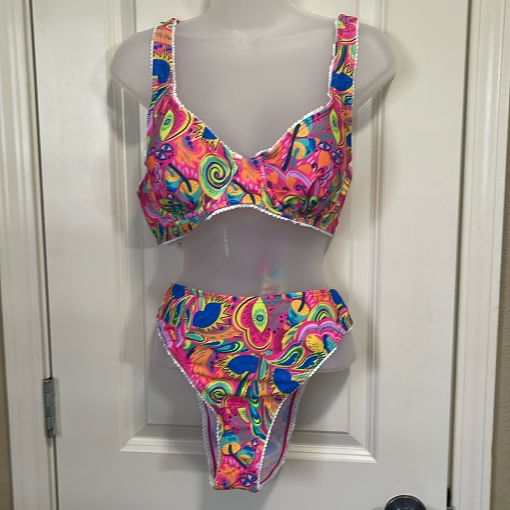 2 piece high waist swim  size Xl. NWT